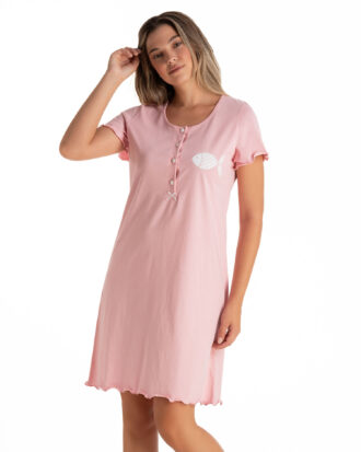 Καλοκαιρινό νυχτικό κοντό μανίκι μονόχρωμο. Γυναικείο κοντομάνικο νυχτικό ως το γόνατο σε ελαφρύ, δροσερό βαμβακερό μακό ύφασμα RELAX 3125023 ροζ