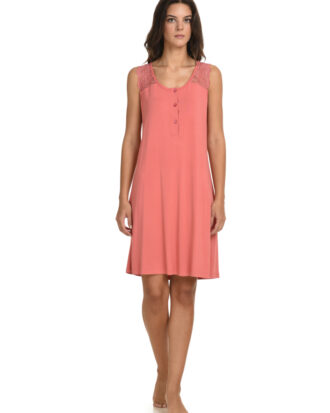 Primavera νυχτικό χωρίς μανίκι. Νυχτικό ως το γόνατο μονόχρωμο με δαντέλα 95% βισκόζη 5% λύκρα Primavera Π298 κοραλί